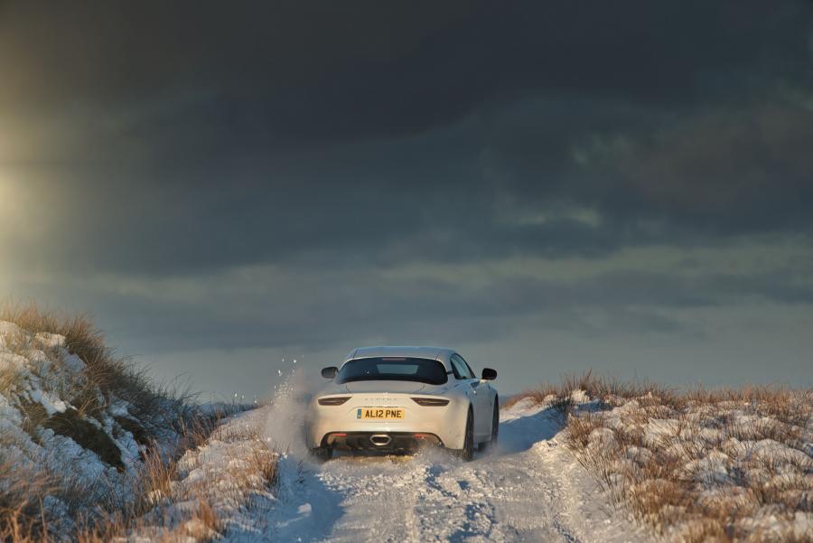  Alpine A110 Pure 2018 года  (UK) (фото 3 из 40)